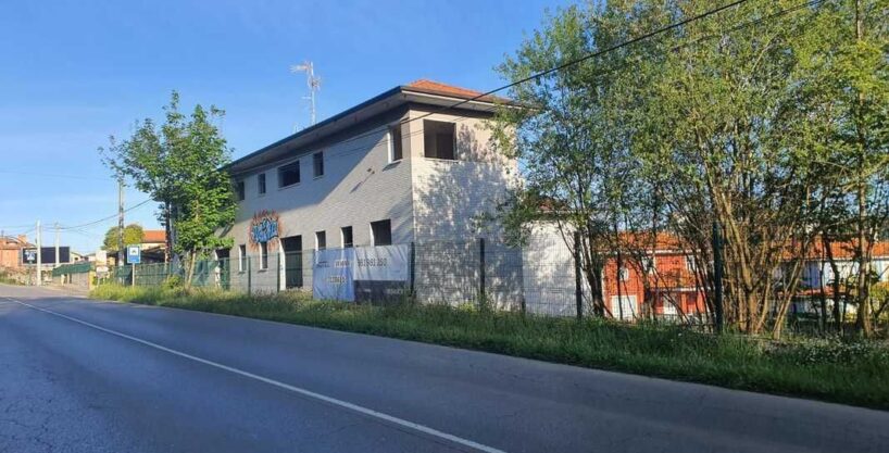 EDIFICIO EN CONSTRUCCIÓN EN CELORIO (LLANES)