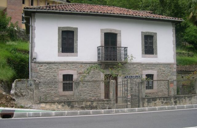 CASA EN PLENA RUTA DEL CARES