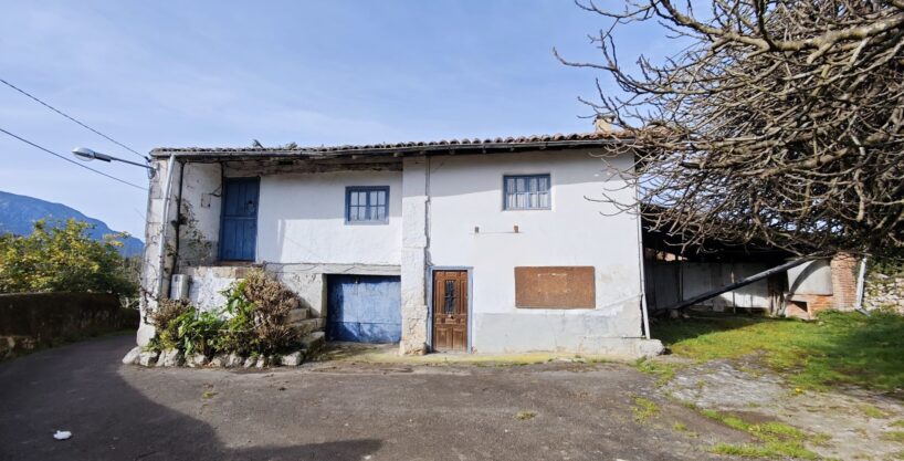 EXCELENTE PACK DE CASA Y PARCELA EDIFICABLE EN CELORIU . OPORTUNIDAD!!