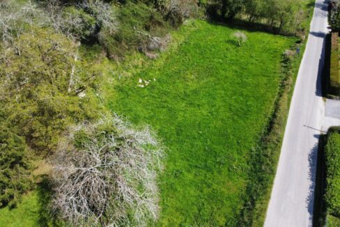 PARCELA EDIFICABLE DE 2400 M2 EN LA PEREDA