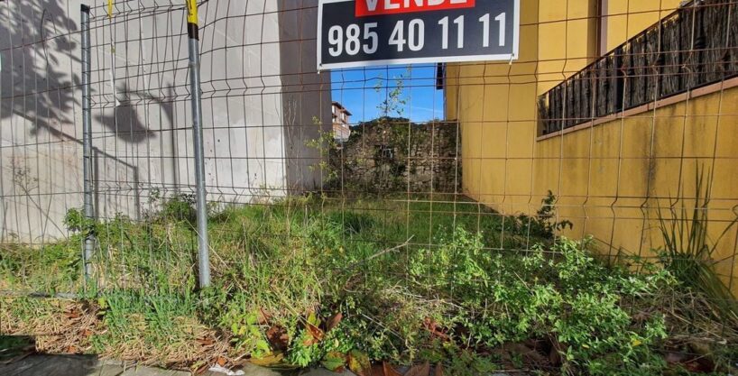 SUELO URBANO EN COLOMBRES.