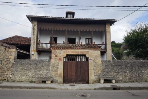 FABULOSA CASA Y PARCELA EN PENDUELES.