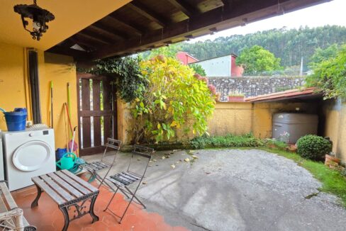 CASAEN EL PUEBLO DE NAVES