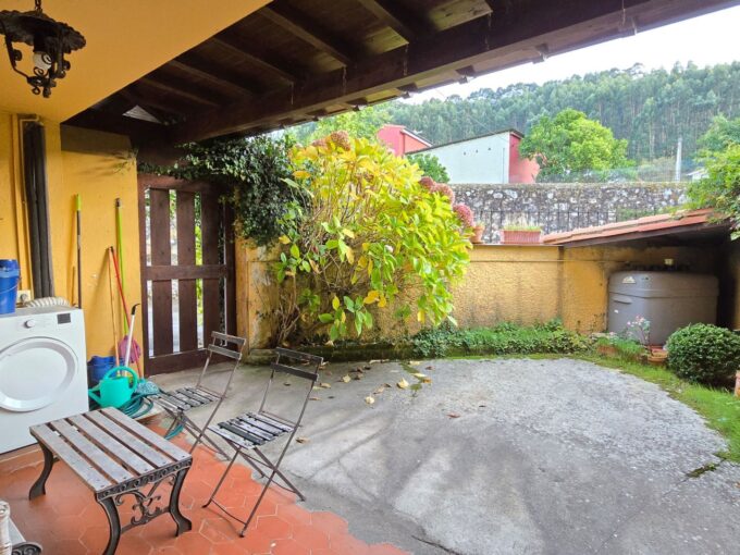 CASAEN EL PUEBLO DE NAVES