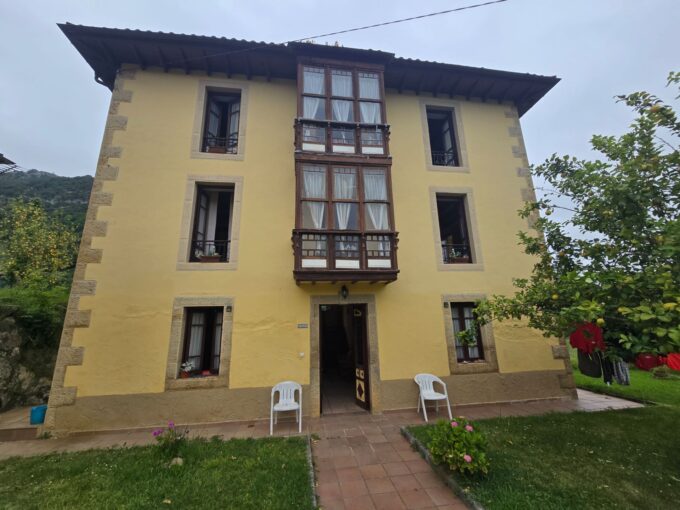 CASONA ASTURIANA CON VISTAS DESPEJADAS