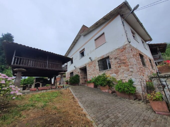 CASA EN RIOCALIENTE.