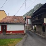 OPORTUNIDAD DE MERCADO EN SANTIANES. CASA PARA REHABILTAR