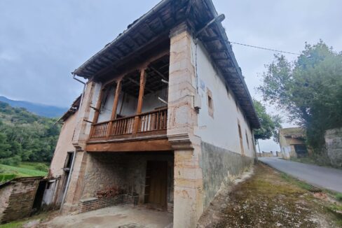 PROPIEDAD HISTORICA Y CON ENCANTO EN LA MALATERIA