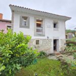 Casa reformada con posibilidad de ampliación