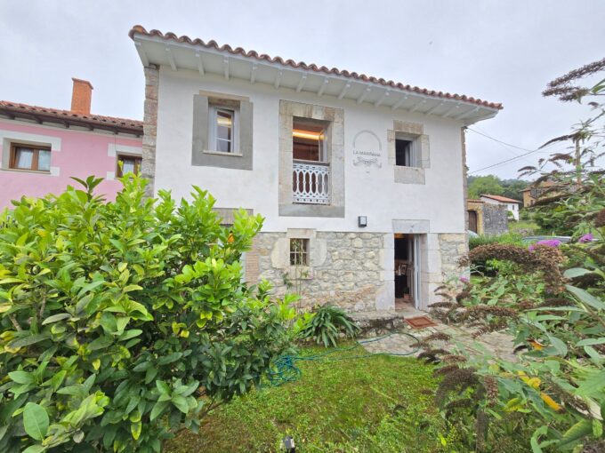 Casa reformada con posibilidad de ampliación