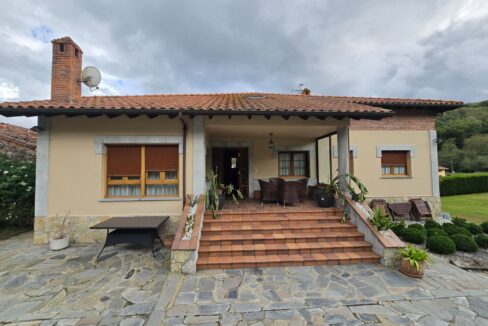 PRECIOSO CHALET LISTO PARA DISFRUTAR