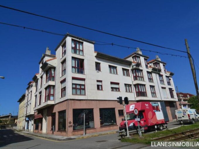 OPORTUNIDAD EN LLANES. PISO DE 2H. CON ASCENSOR